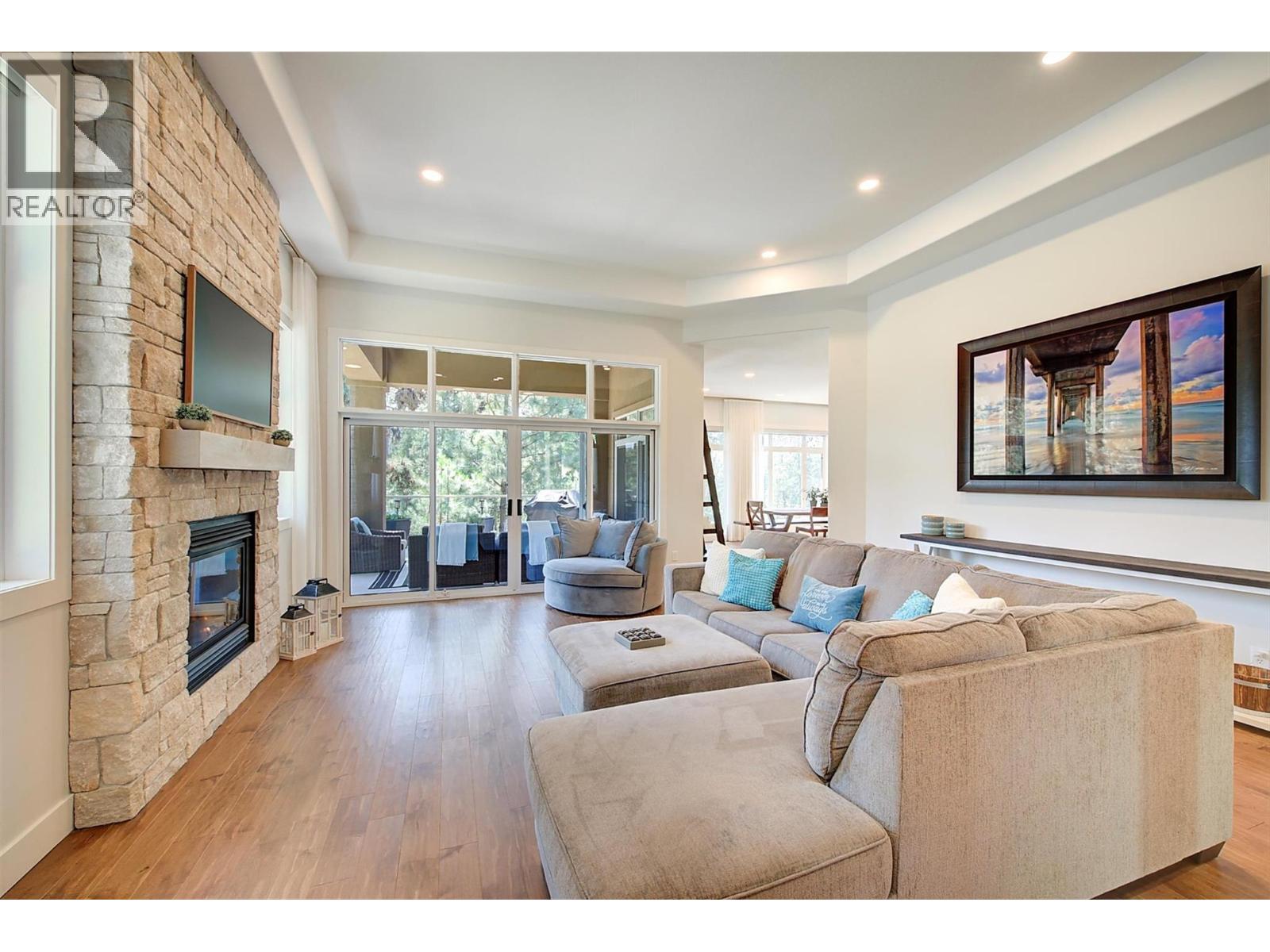  4048 Gallaghers Terrace, Kelowna