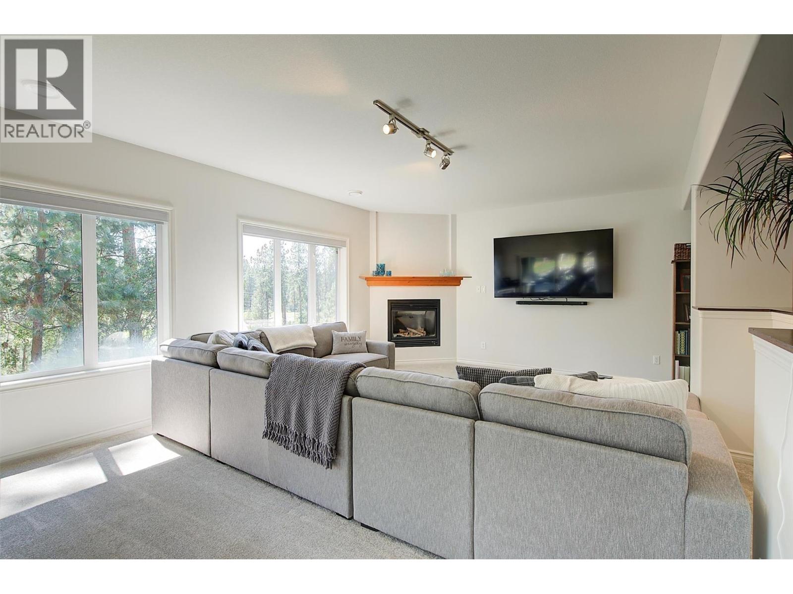  4048 Gallaghers Terrace, Kelowna