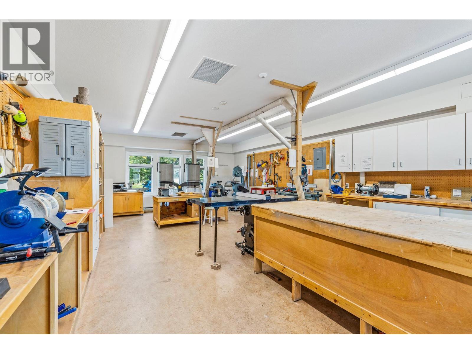  4048 Gallaghers Terrace, Kelowna