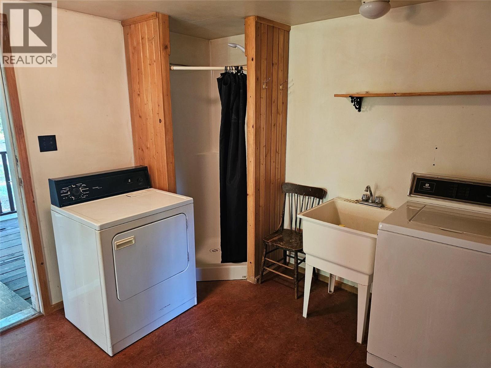  7467 ST THOMAS Road, Winlaw