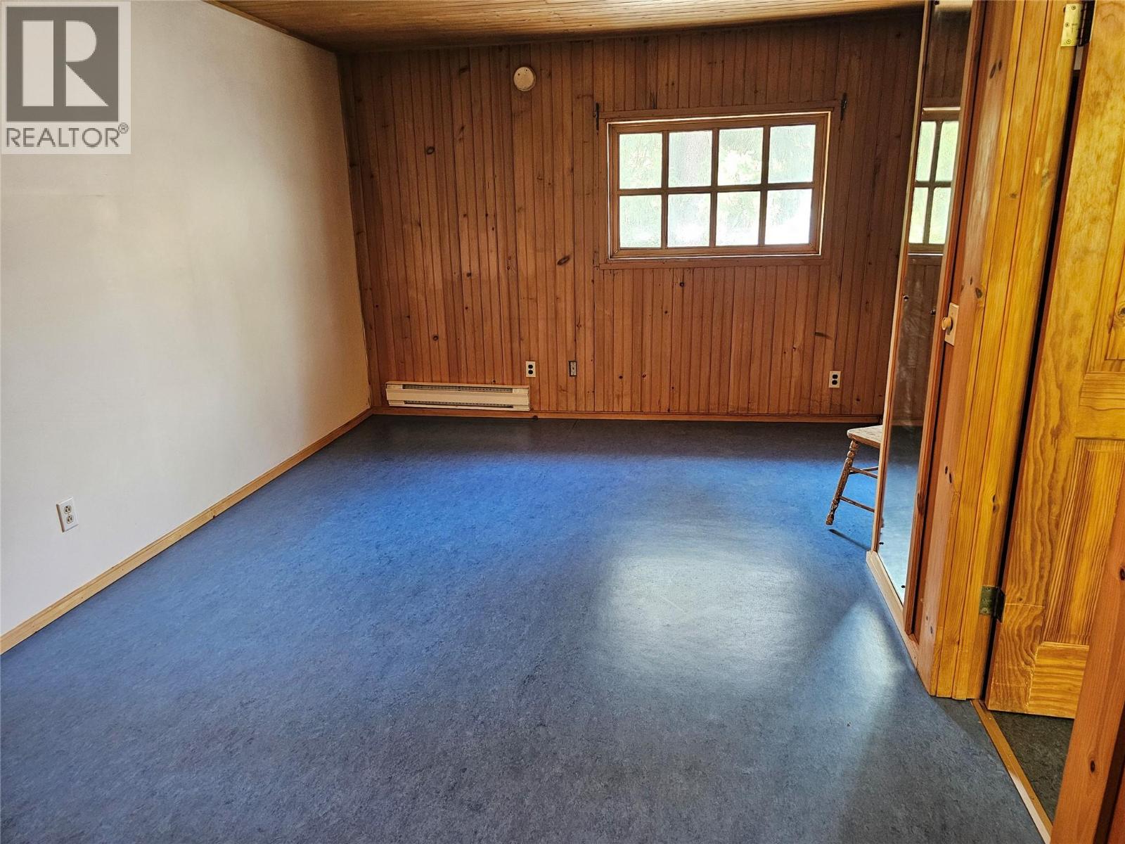  7467 ST THOMAS Road, Winlaw