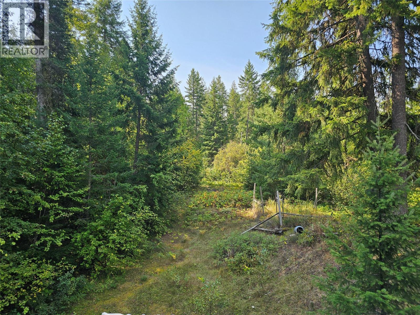  7467 ST THOMAS Road, Winlaw