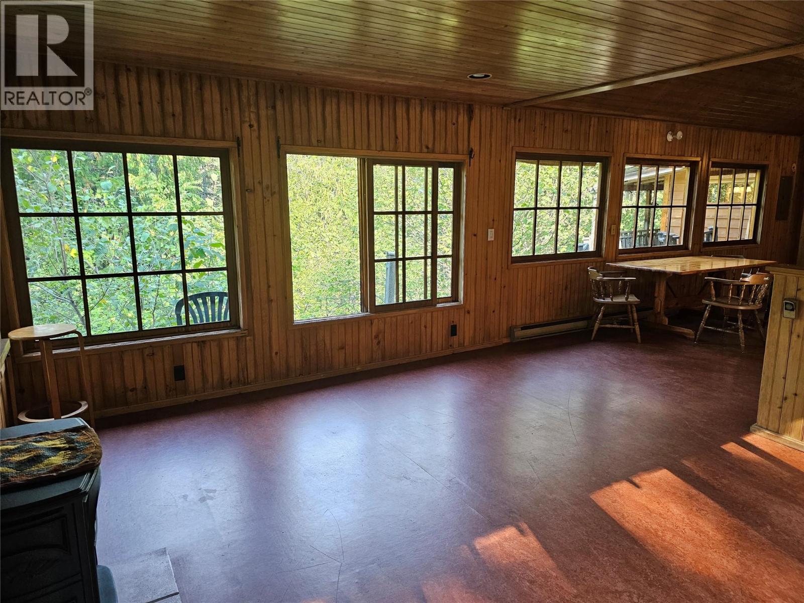  7467 ST THOMAS Road, Winlaw