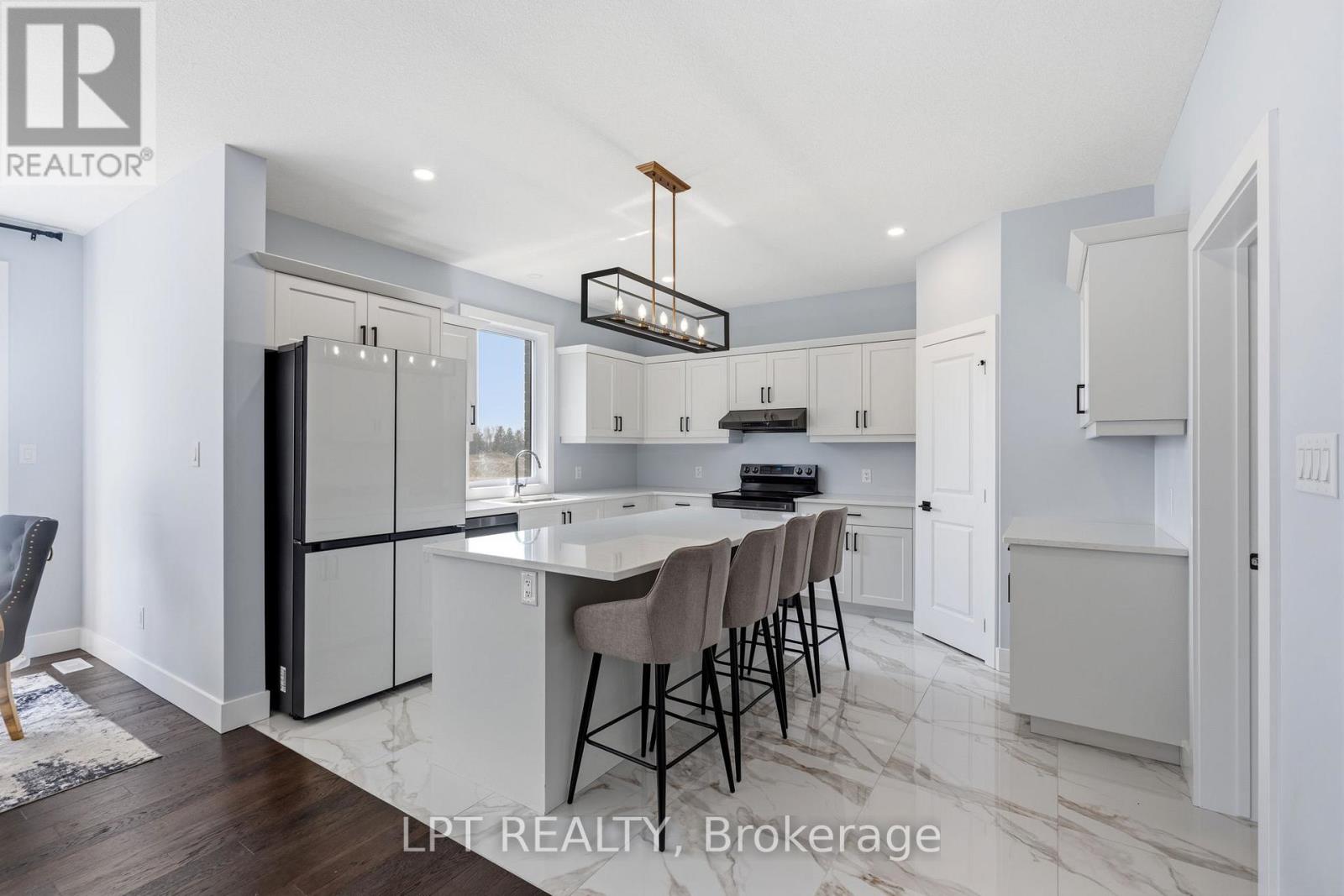 163 MCLEOD STREET - 16