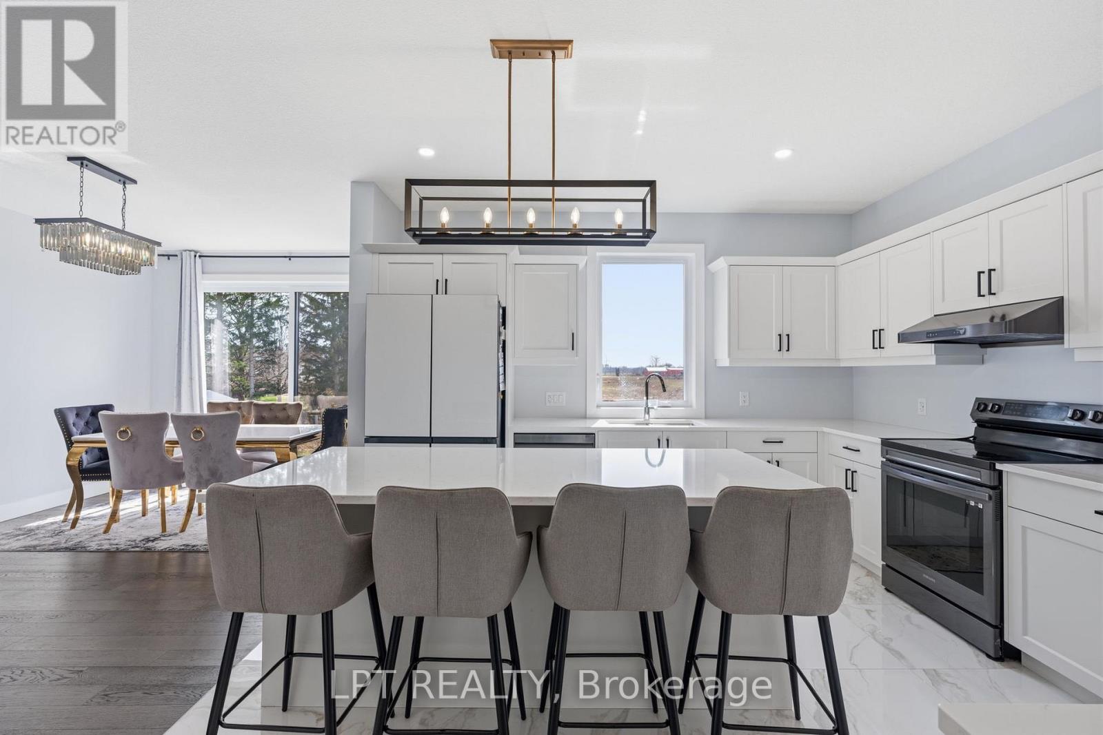 163 MCLEOD STREET - 18