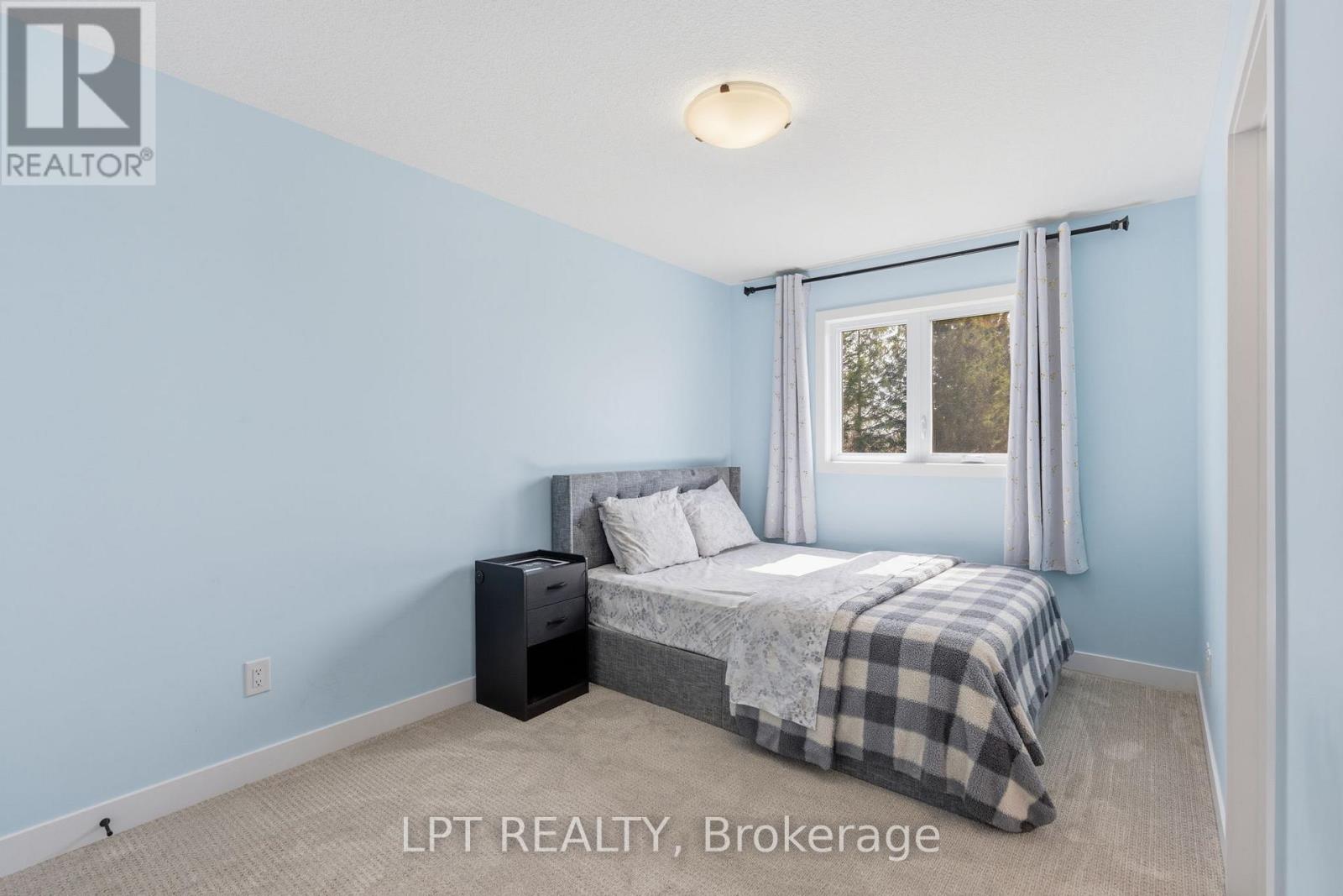 163 MCLEOD STREET - 24