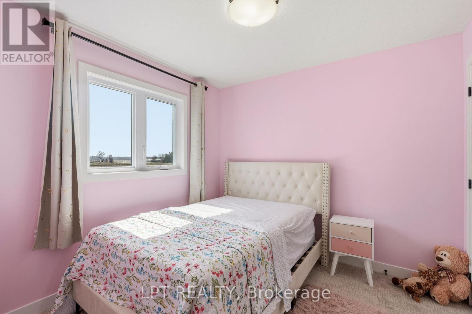 163 MCLEOD STREET - 29