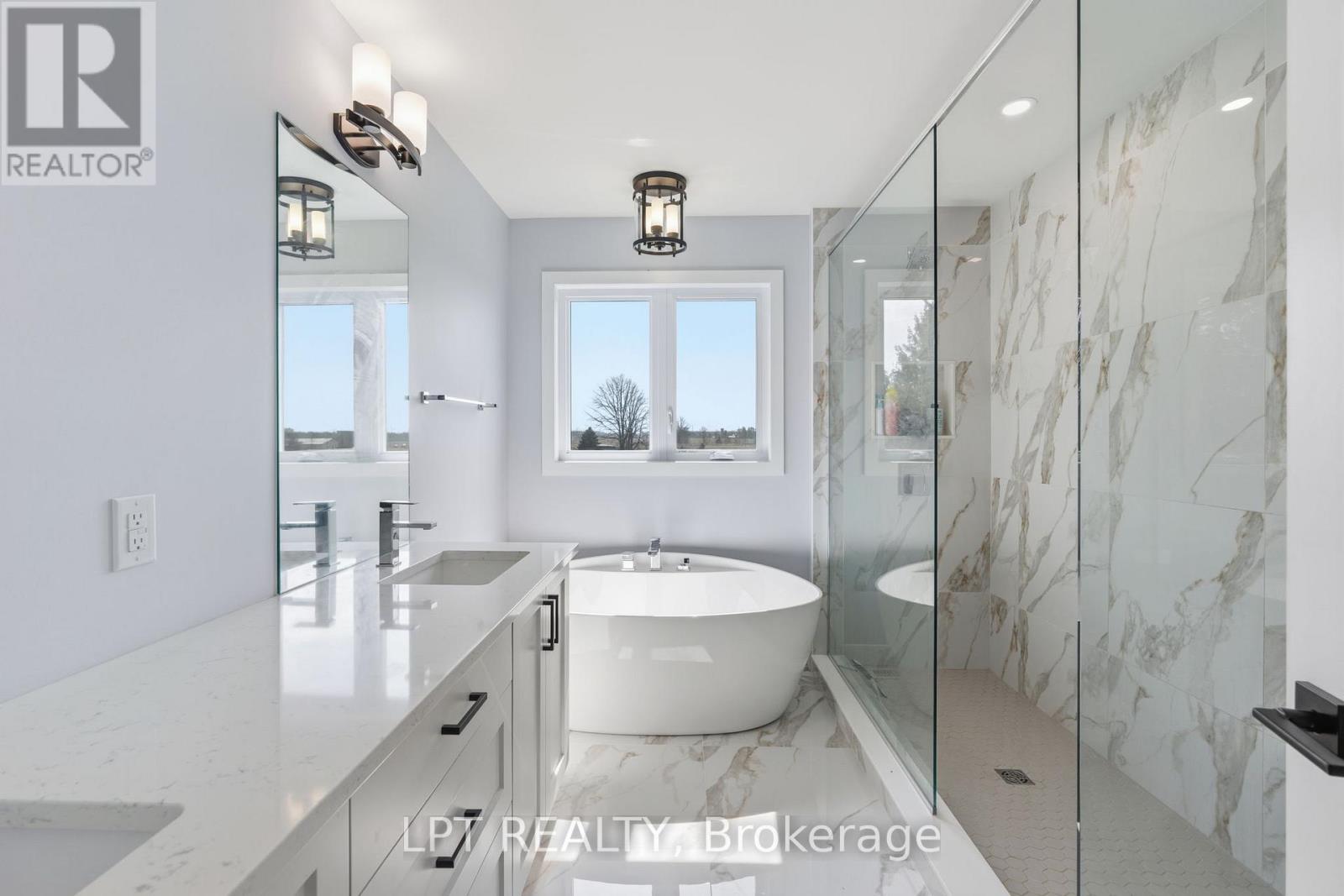 163 MCLEOD STREET - 36