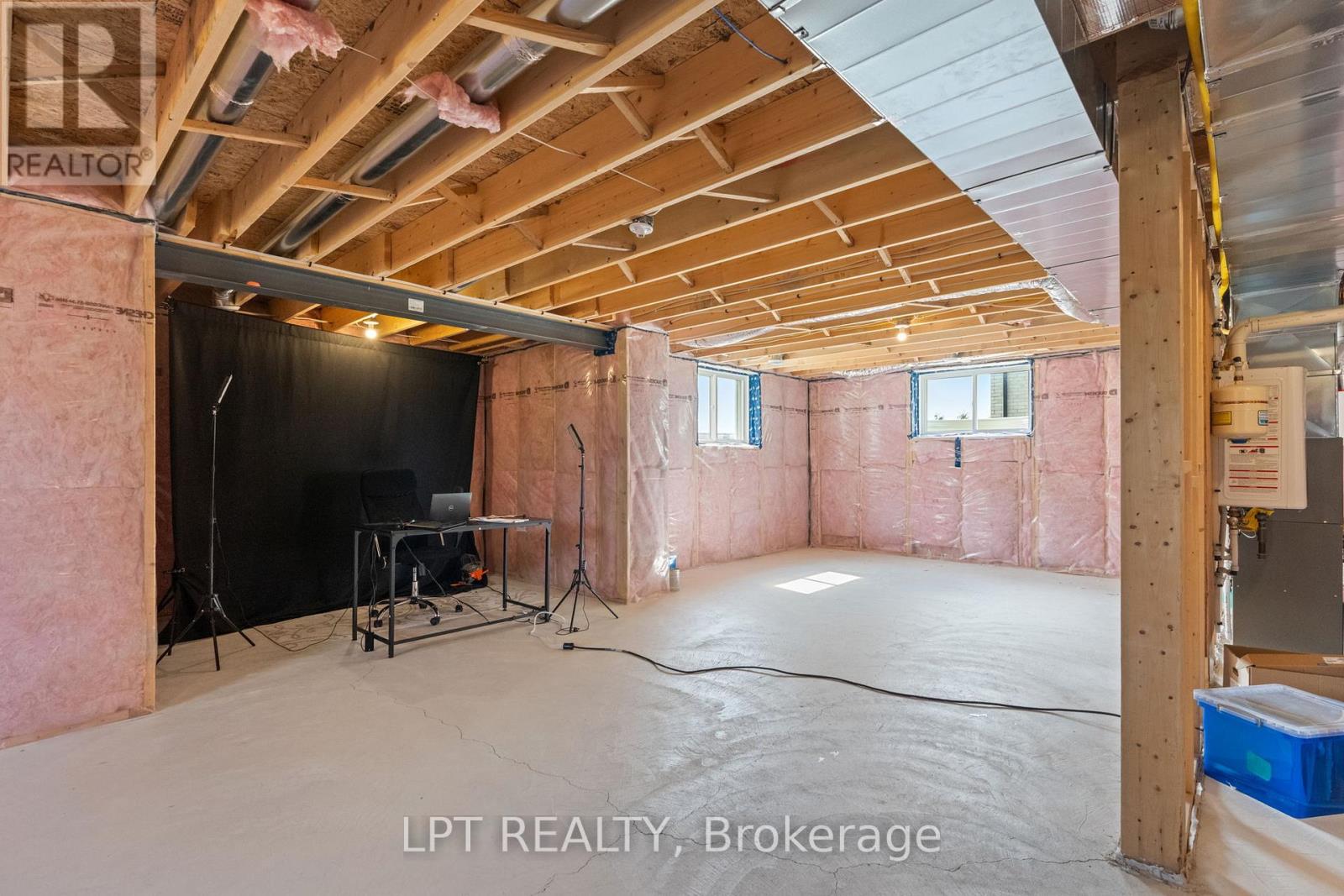 163 MCLEOD STREET - 41