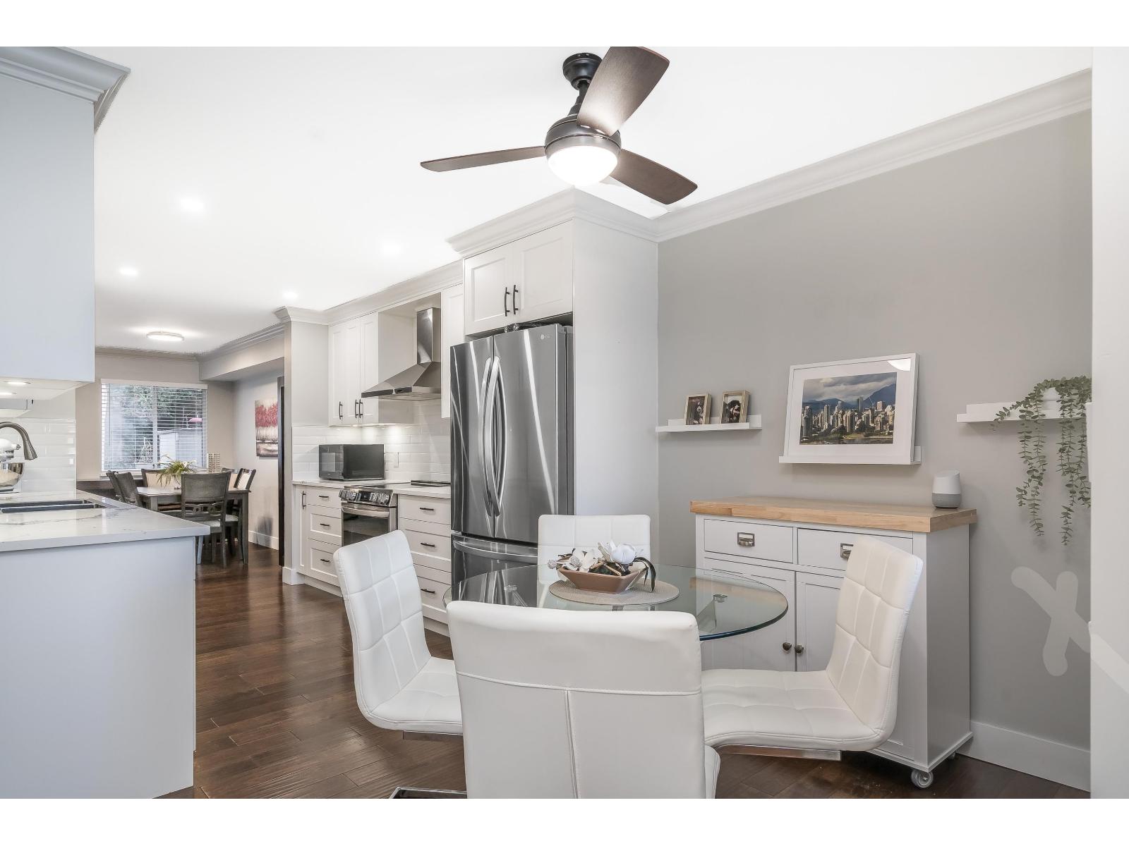 403 21937 48 Avenue - main photo