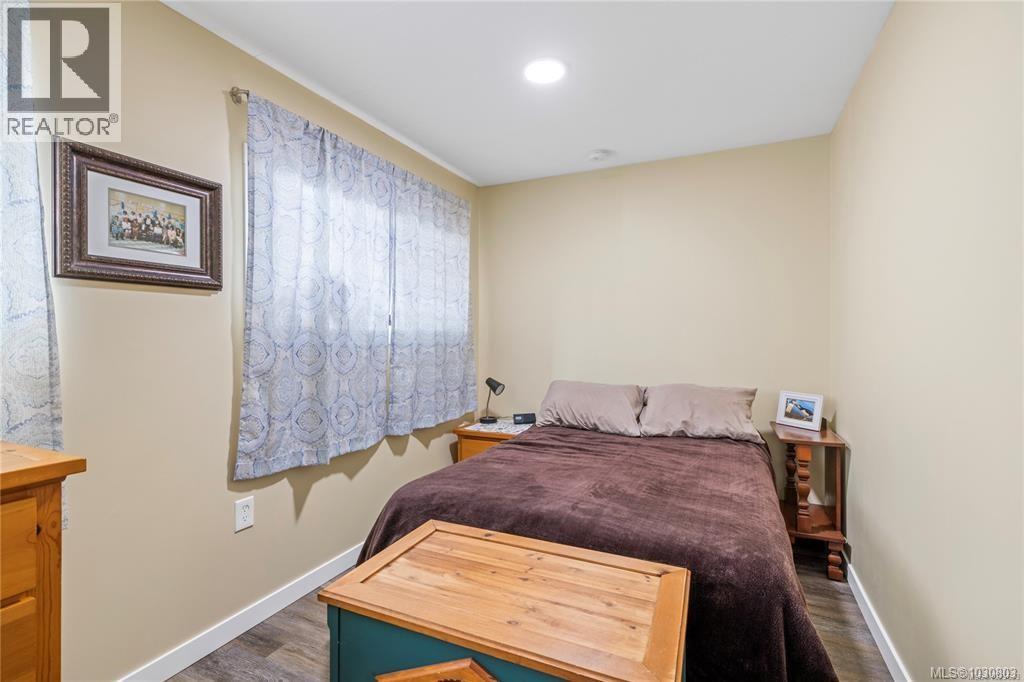 #58 1572 SEABIRD RD - 16