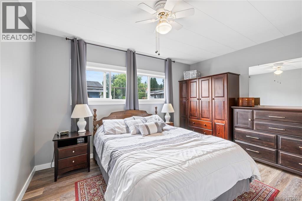 #58 1572 SEABIRD RD - 9