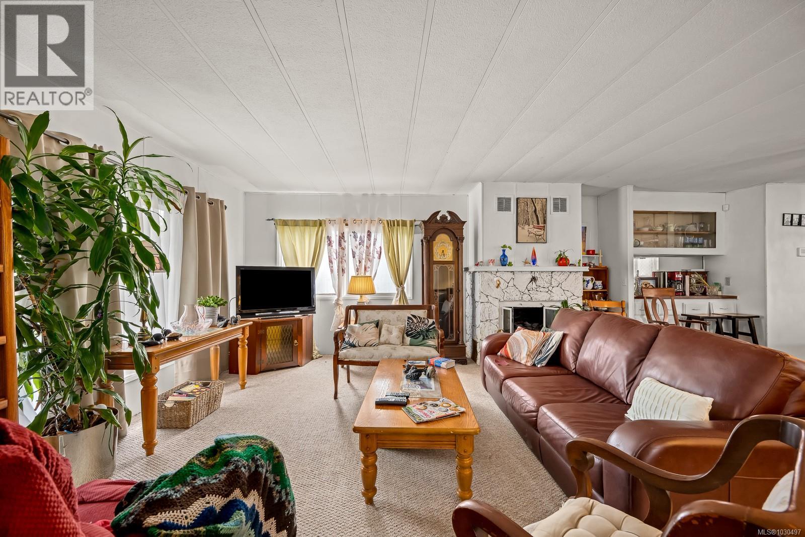 #19 390 COWICHAN Ave - 14