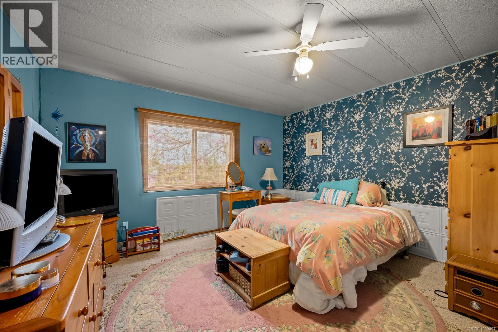 #19 390 COWICHAN Ave - 18