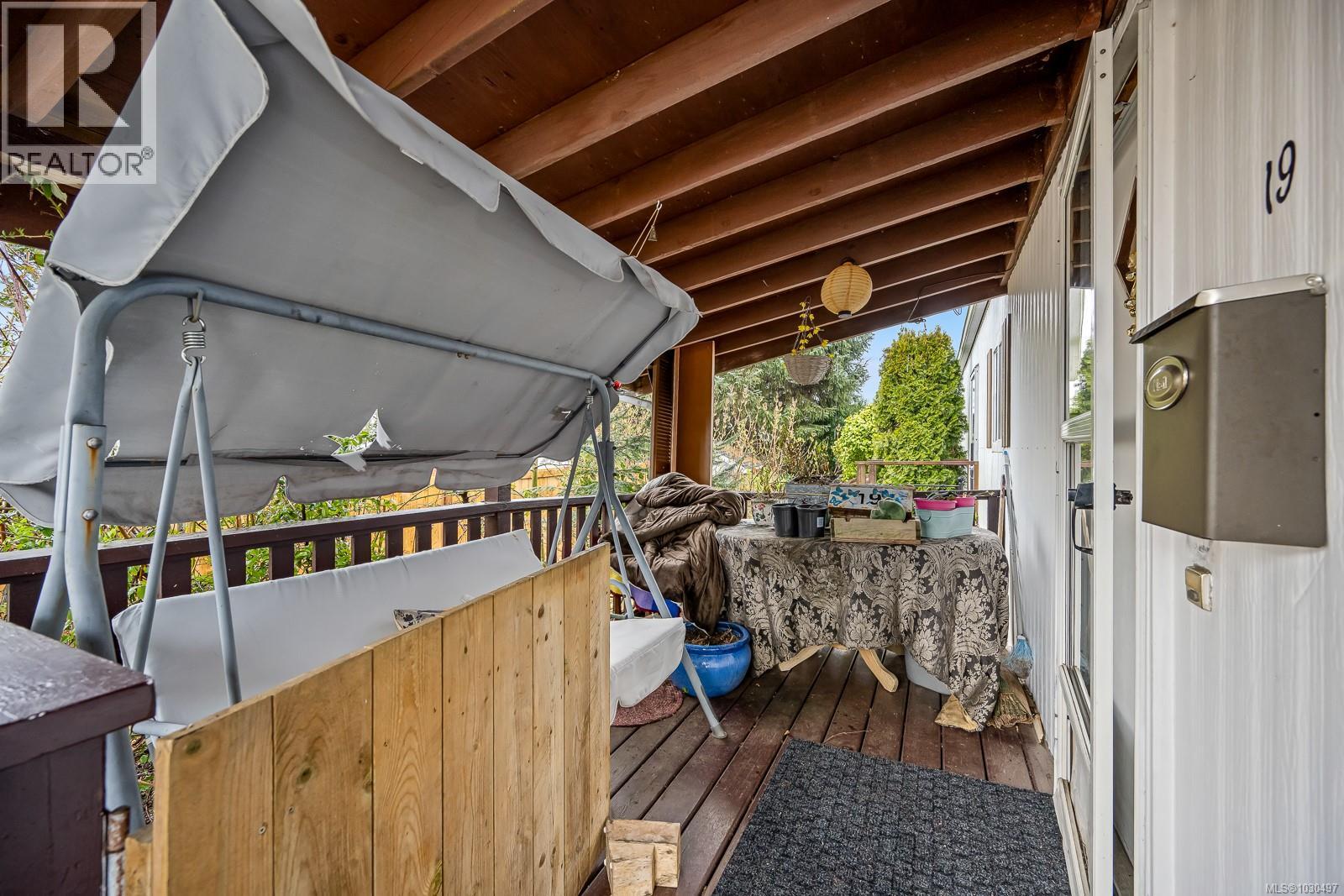 #19 390 COWICHAN Ave - 21