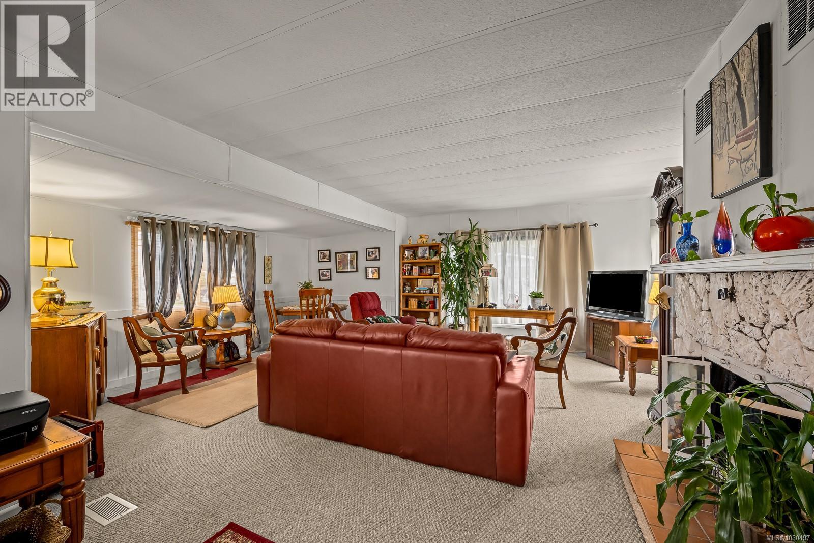 #19 390 COWICHAN Ave - 9