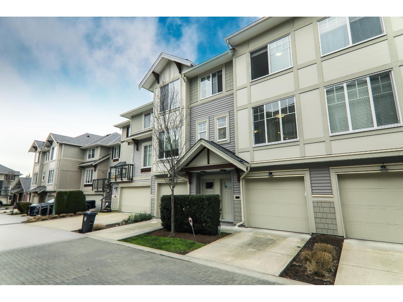 70 20498 82 Avenue - main photo