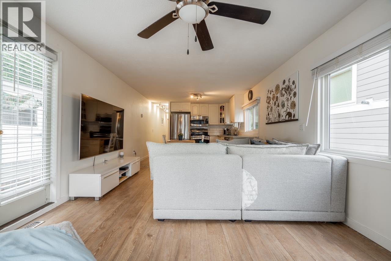 50 3295 SUNNYSIDE ROAD, Anmore