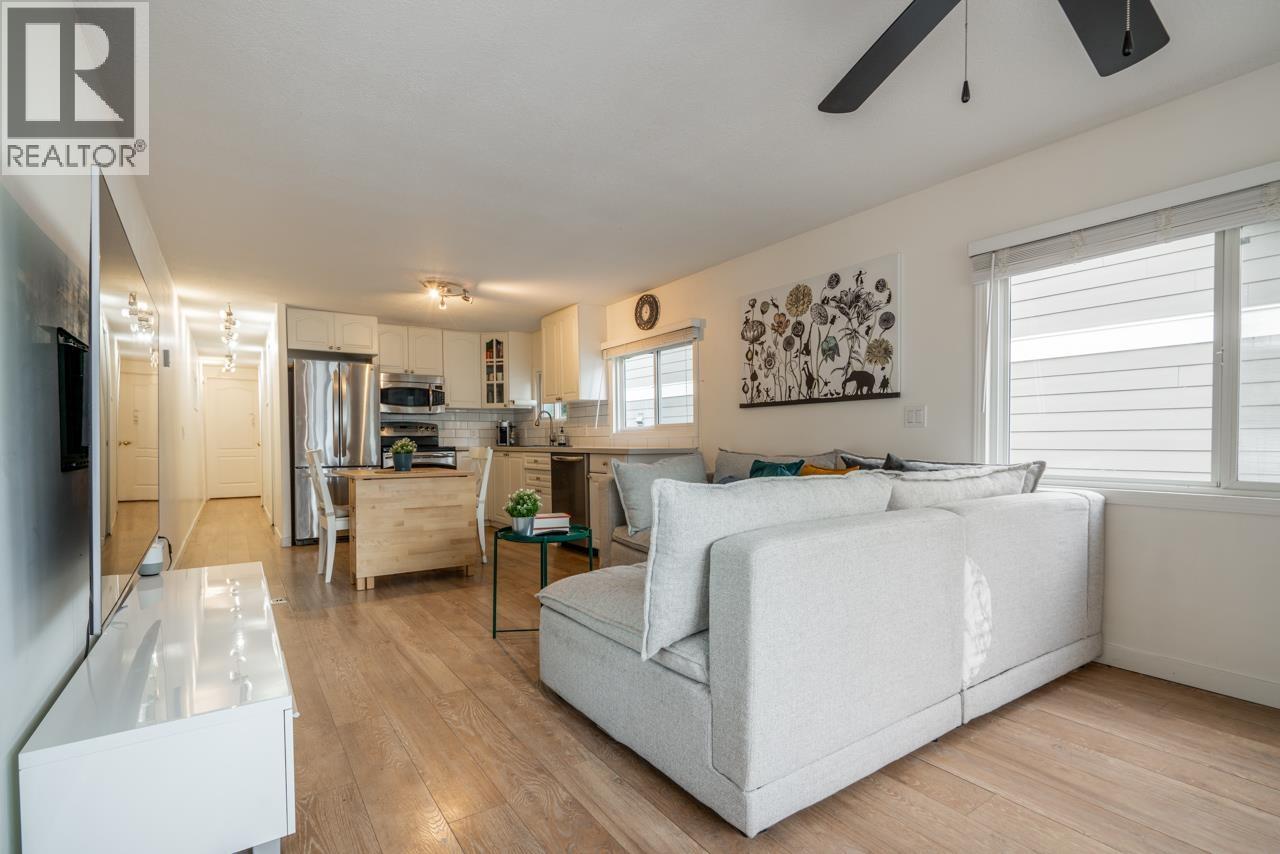 50 3295 SUNNYSIDE ROAD, Anmore