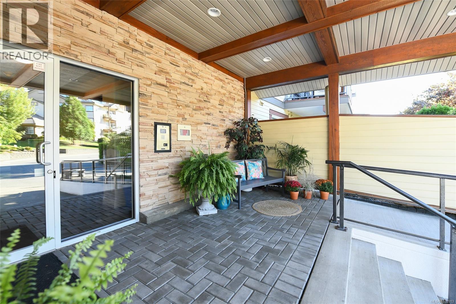 #224 3666 Royal Vista Way - 48