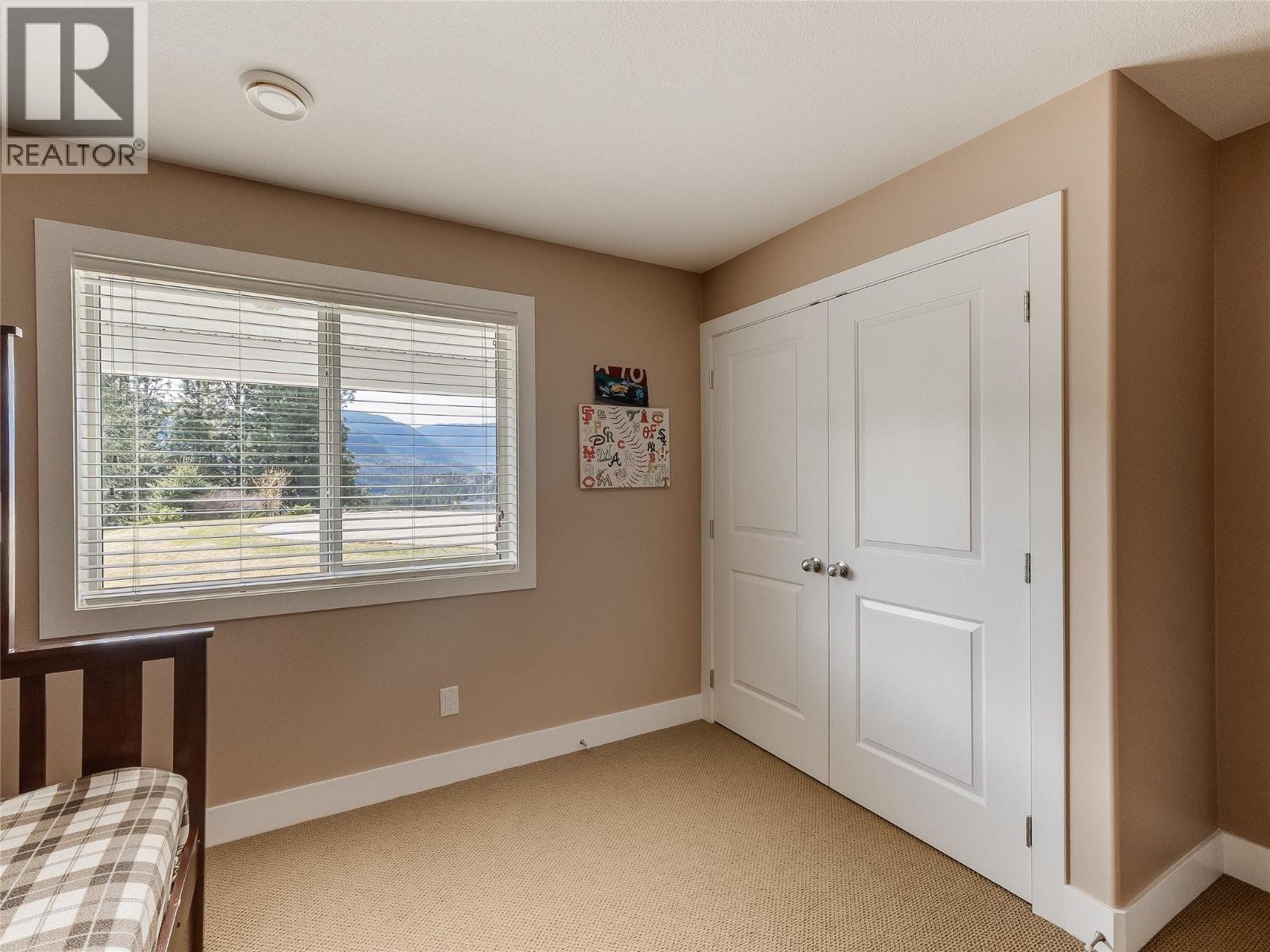  3835 5TH Avenue, Castlegar