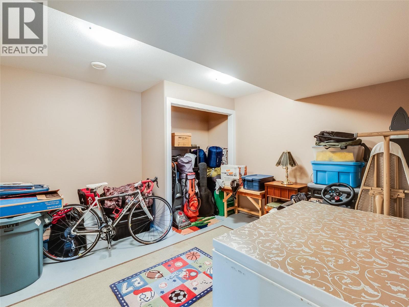  3835 5TH Avenue, Castlegar