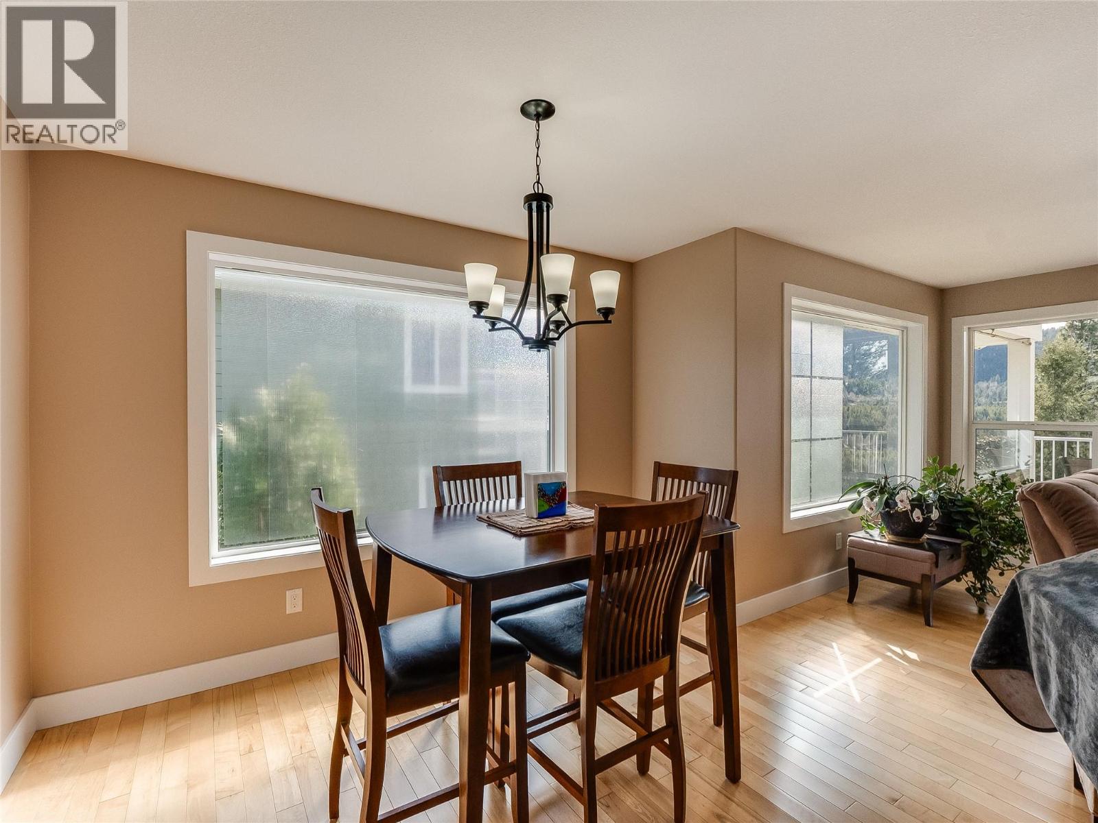  3835 5TH Avenue, Castlegar