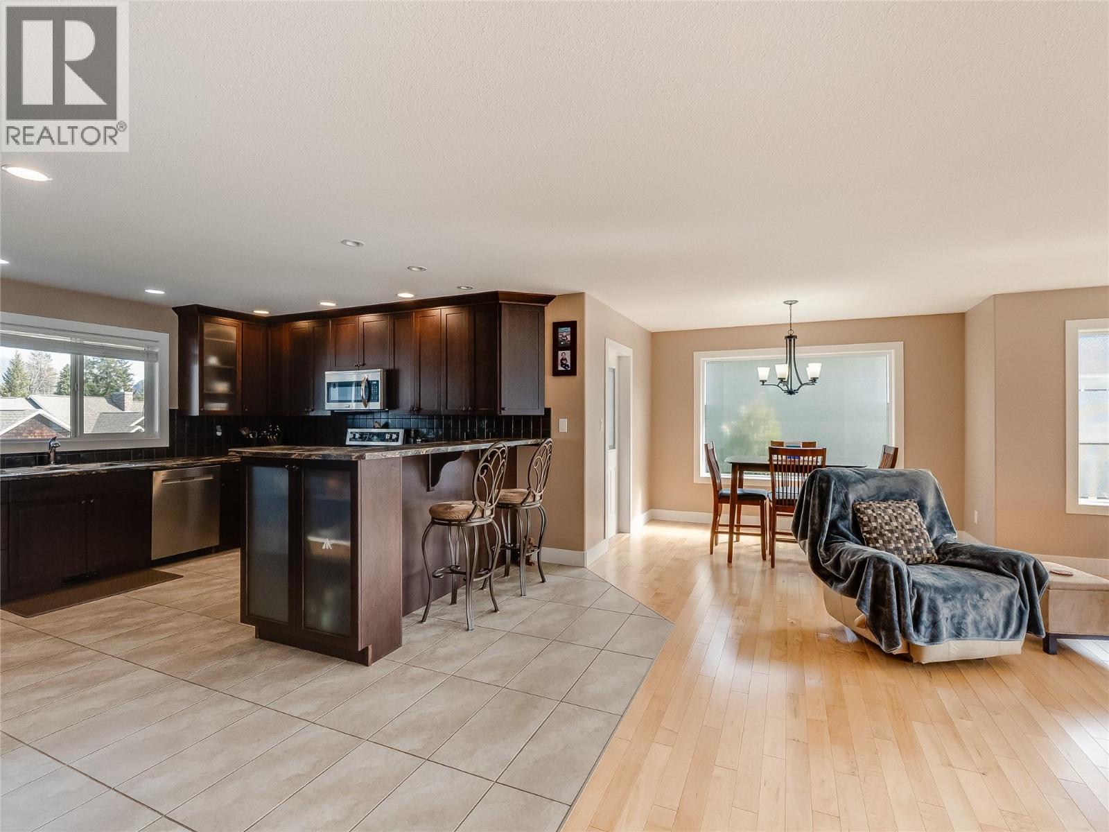  3835 5TH Avenue, Castlegar