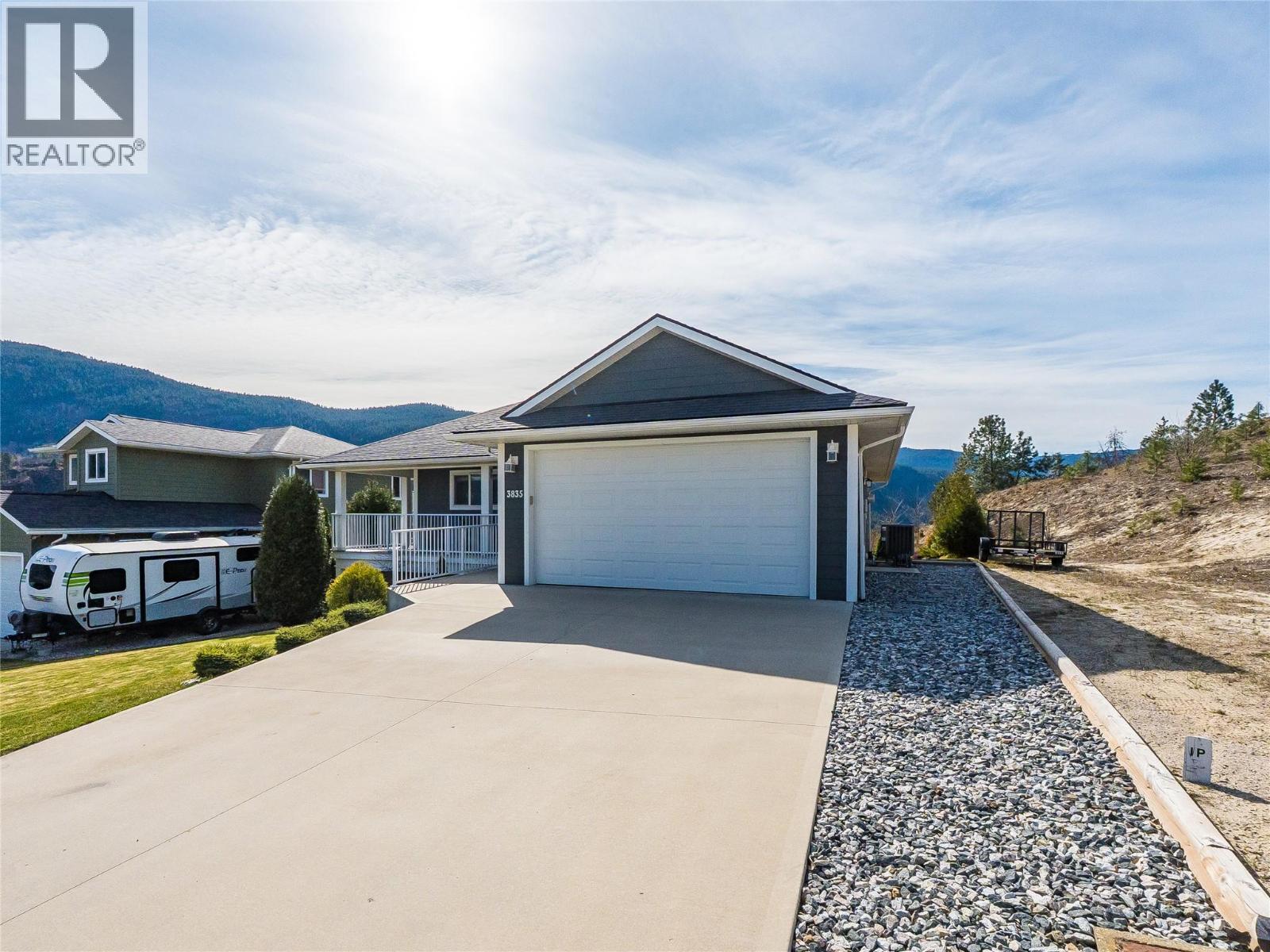  3835 5TH Avenue, Castlegar