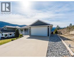 Foyer - 3835 5th Avenue, Castlegar, BC V1N4Y5 Photo 12