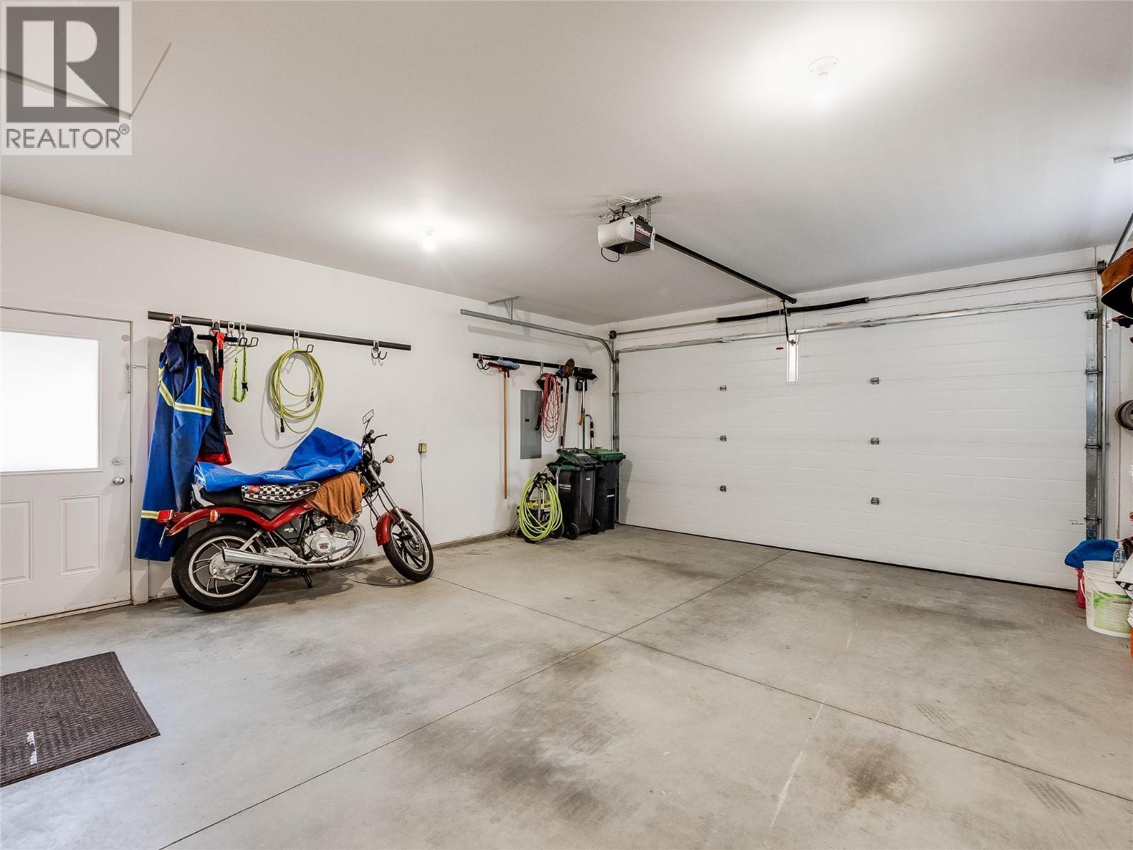  3835 5TH Avenue, Castlegar