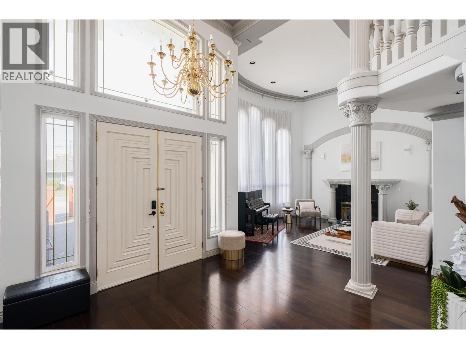 10684 AINTREE Place, Richmond