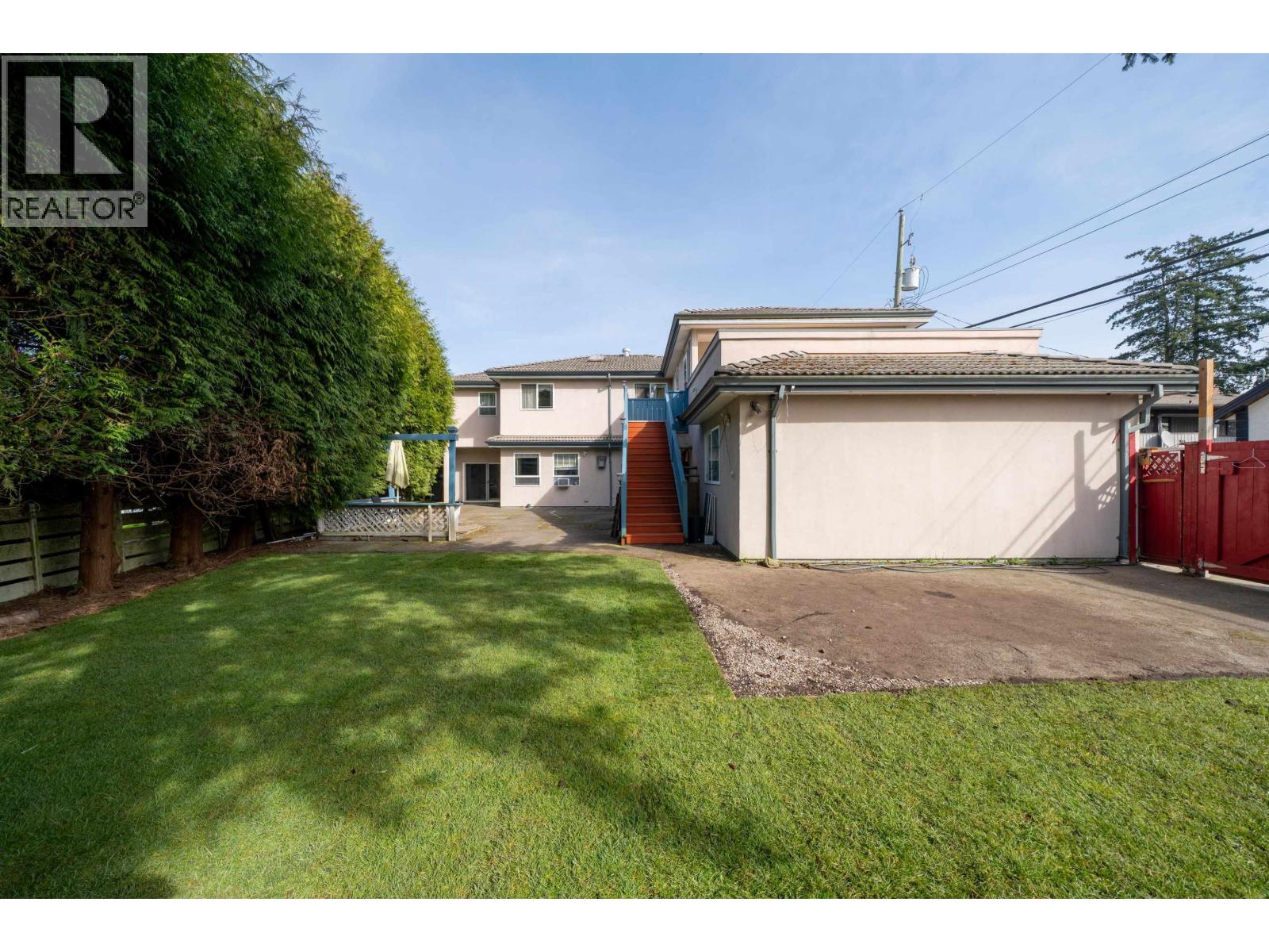 10684 AINTREE Place, Richmond