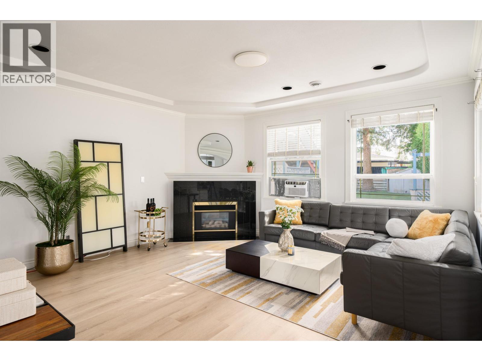 10684 AINTREE Place, Richmond