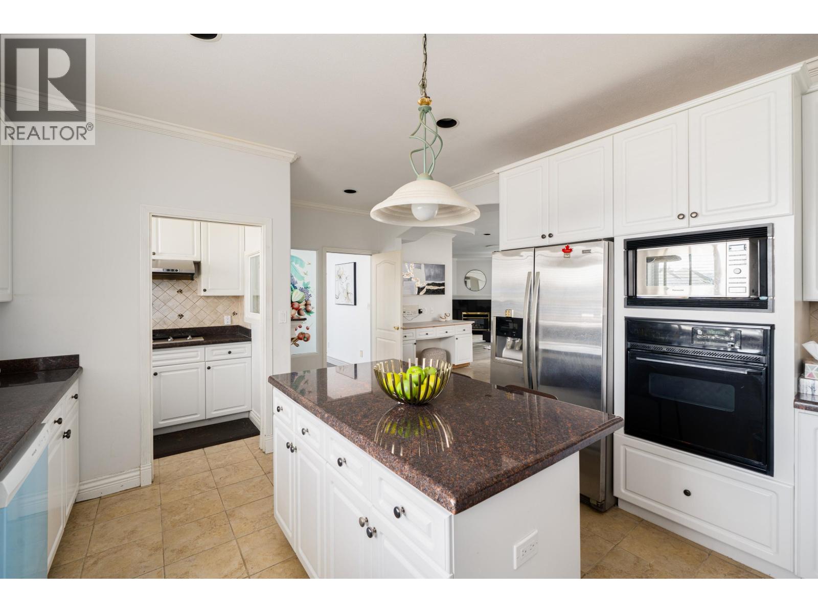 10684 AINTREE Place, Richmond