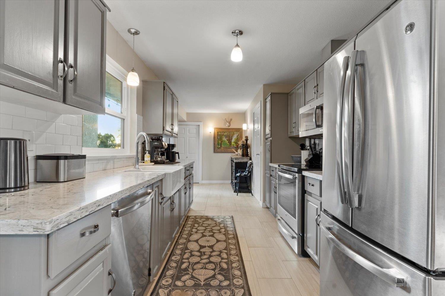 3297 VERNON TERRACE, Abbotsford