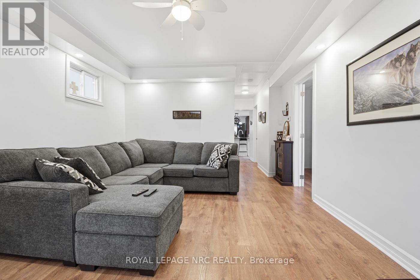 135 ST. GEORGE STREET - 11