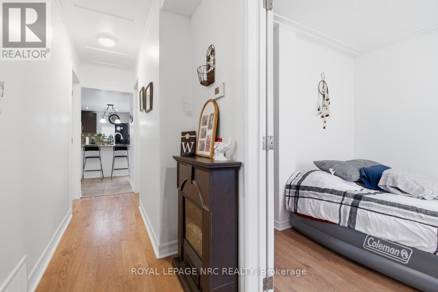 135 ST. GEORGE STREET - 12