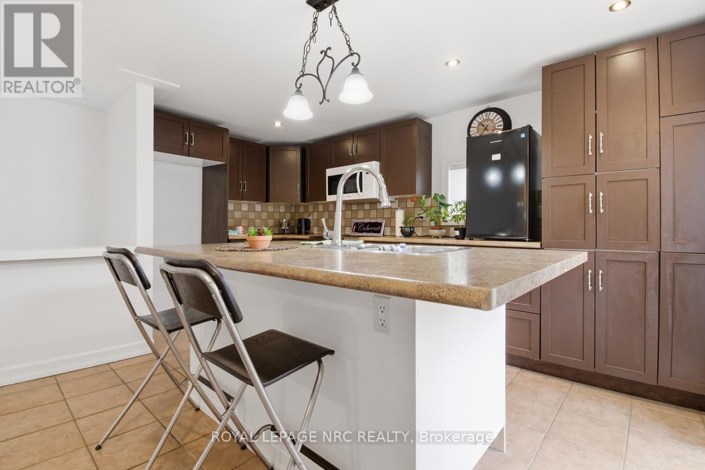 135 ST. GEORGE STREET - 14