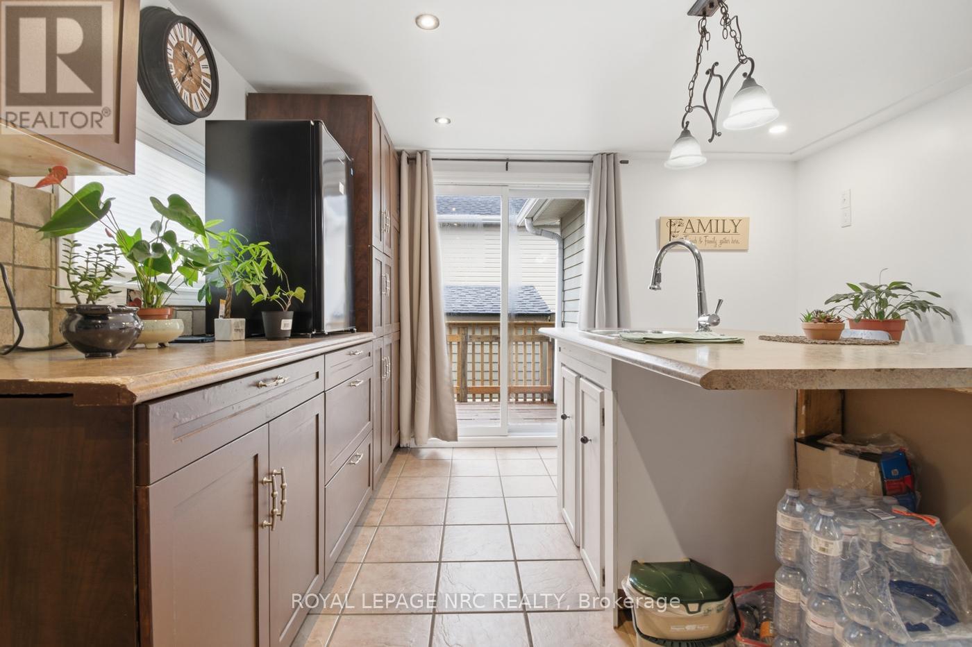 135 ST. GEORGE STREET - 18