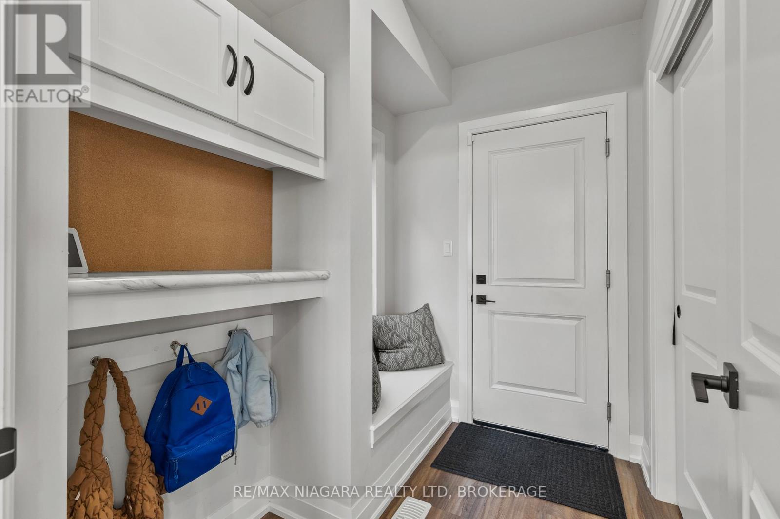 236 WALKER ROAD - 25