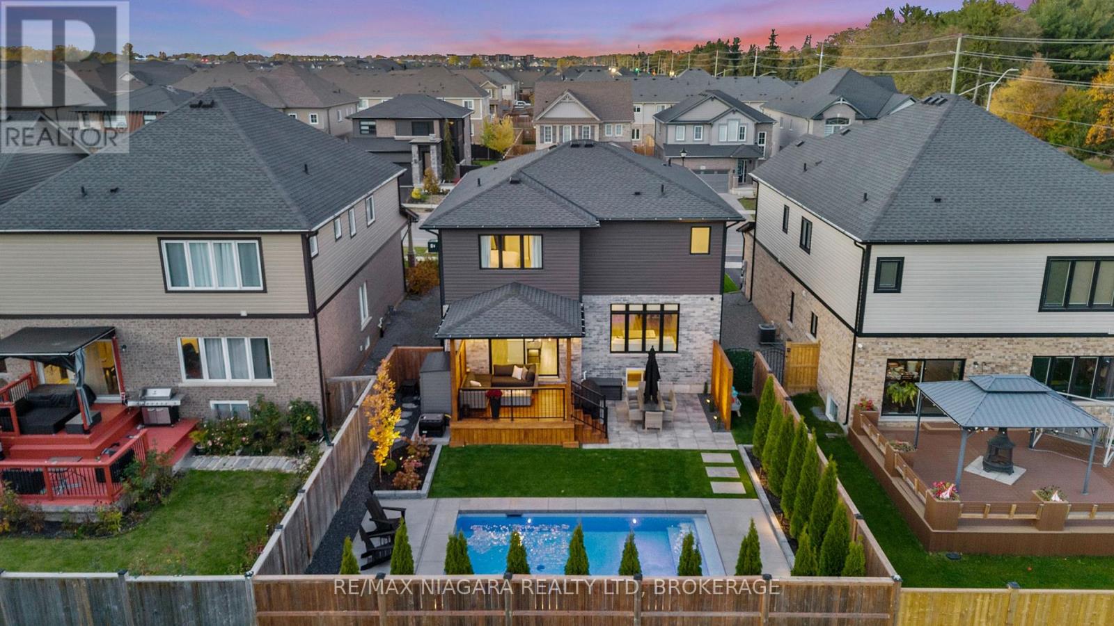 236 WALKER ROAD - 27