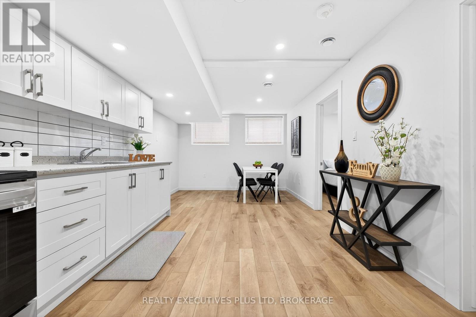 7446 PARKSIDE ROAD - 31