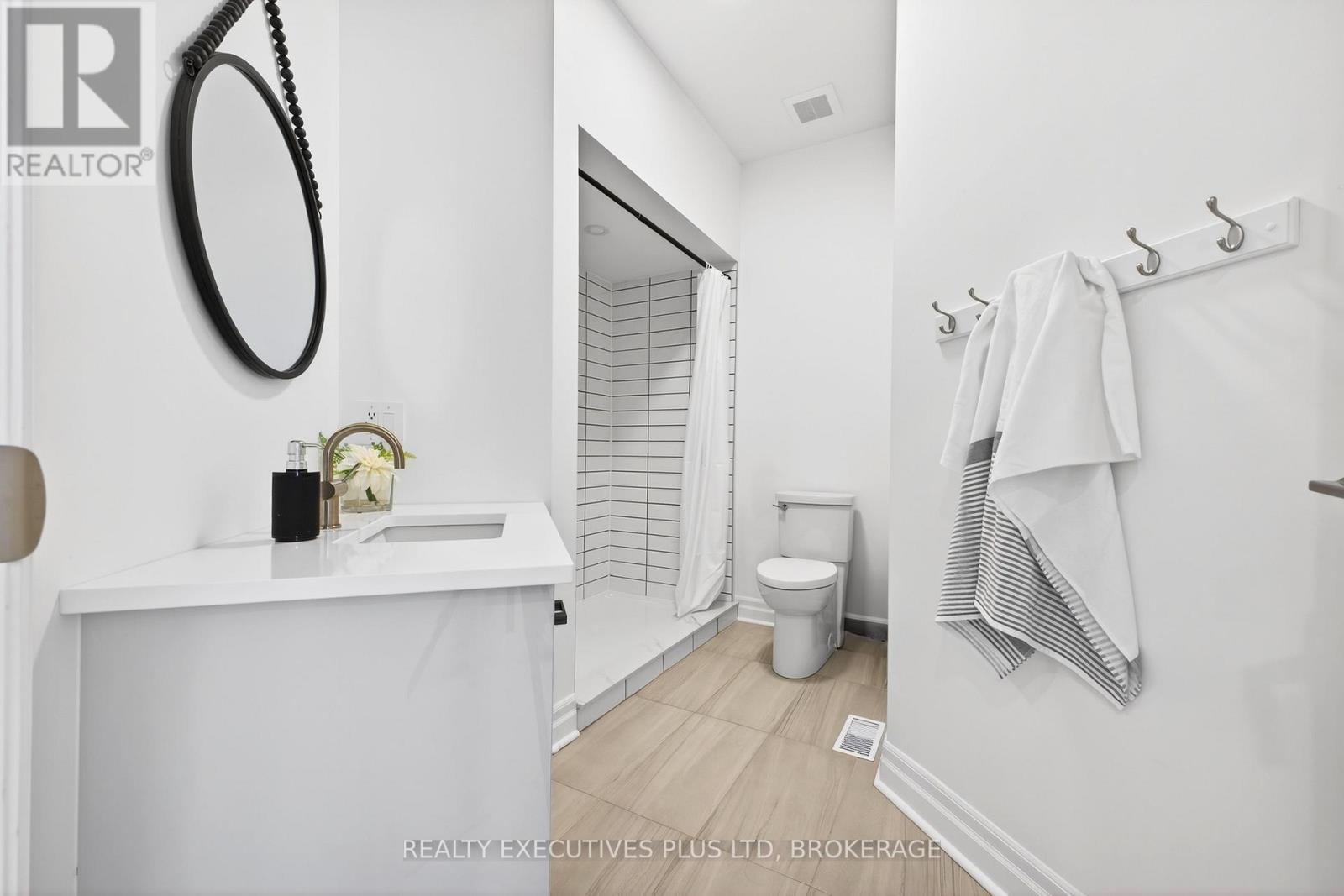 7446 PARKSIDE ROAD - 9