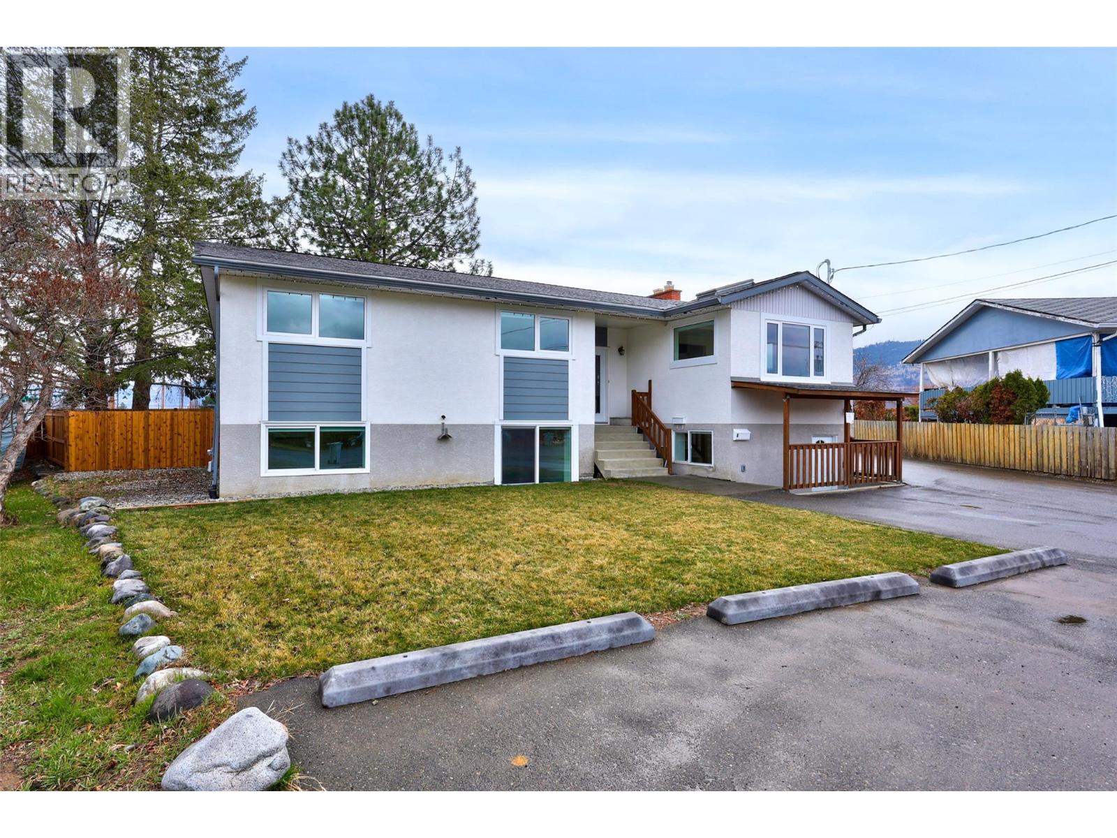  1650 CENTENNIAL Drive, Kamloops