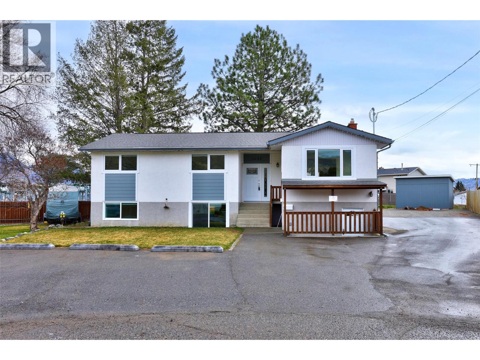  1650 CENTENNIAL Drive, Kamloops