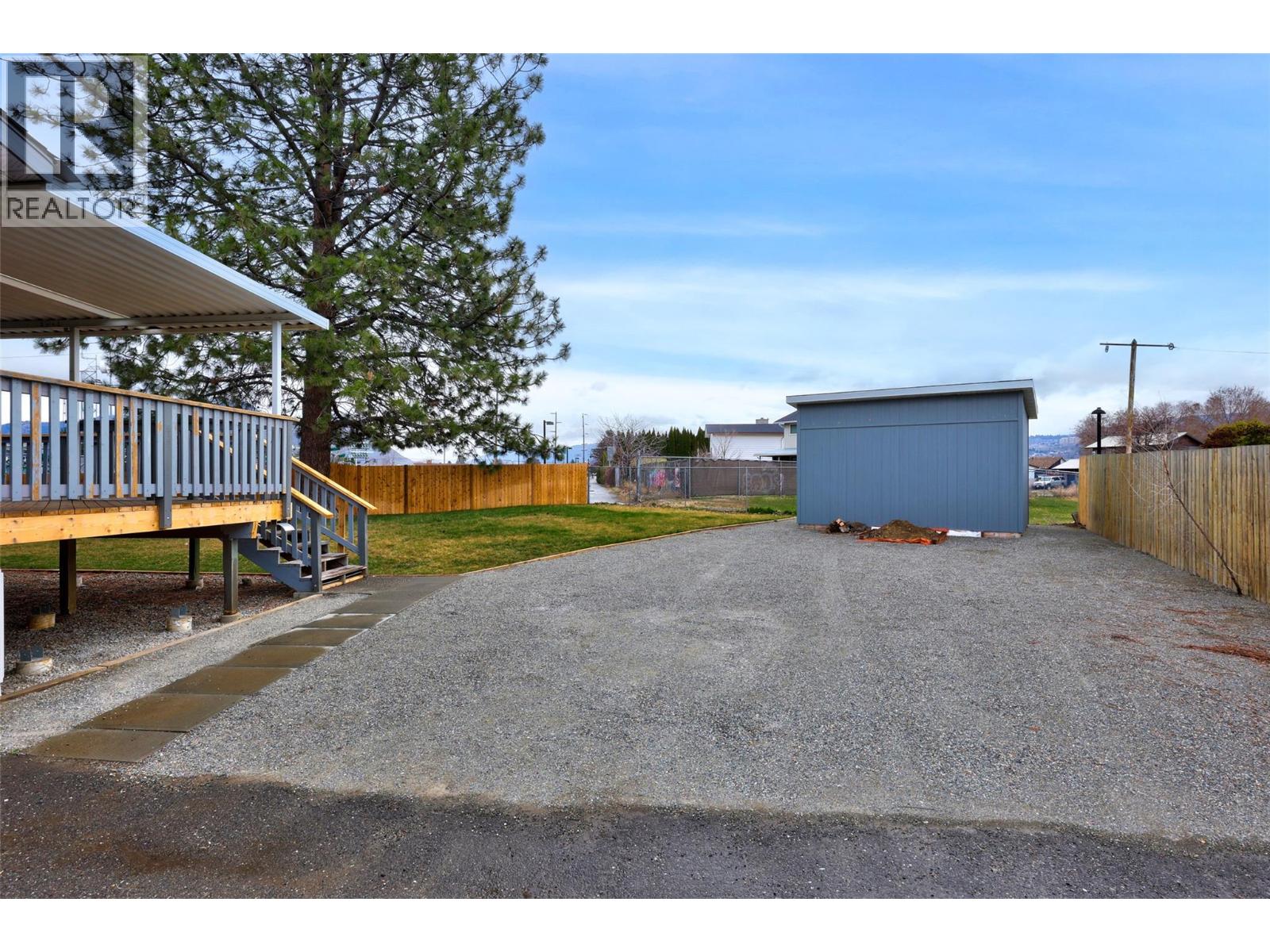  1650 CENTENNIAL Drive, Kamloops