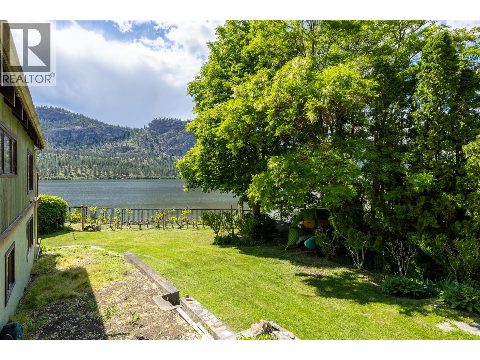  3104 Vaseux Lake Crescent, Okanagan Falls