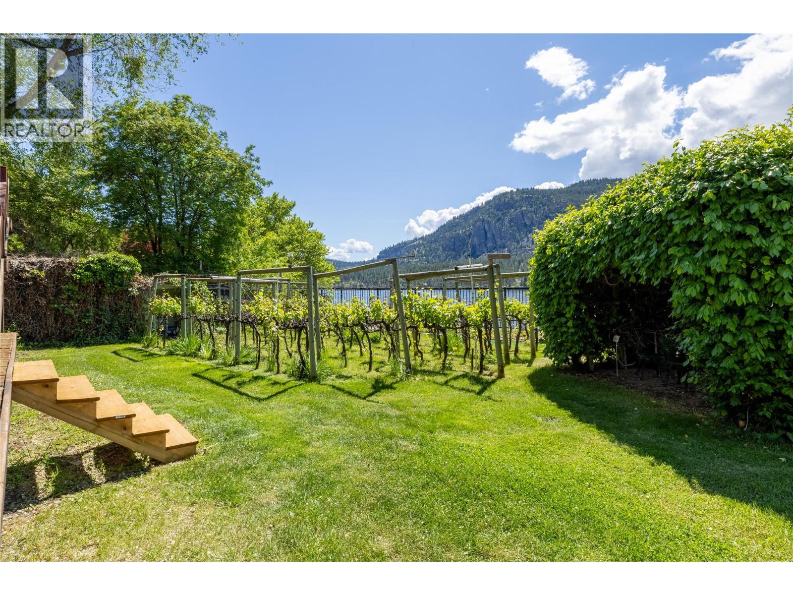  3104 Vaseux Lake Crescent, Okanagan Falls