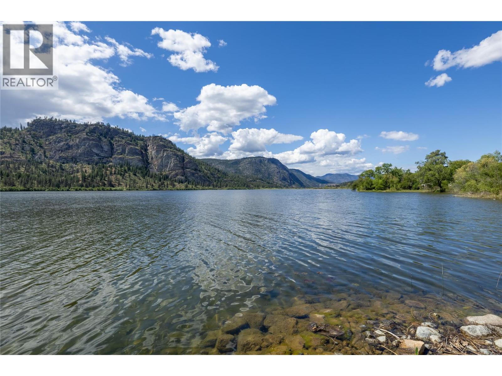  3104 Vaseux Lake Crescent, Okanagan Falls